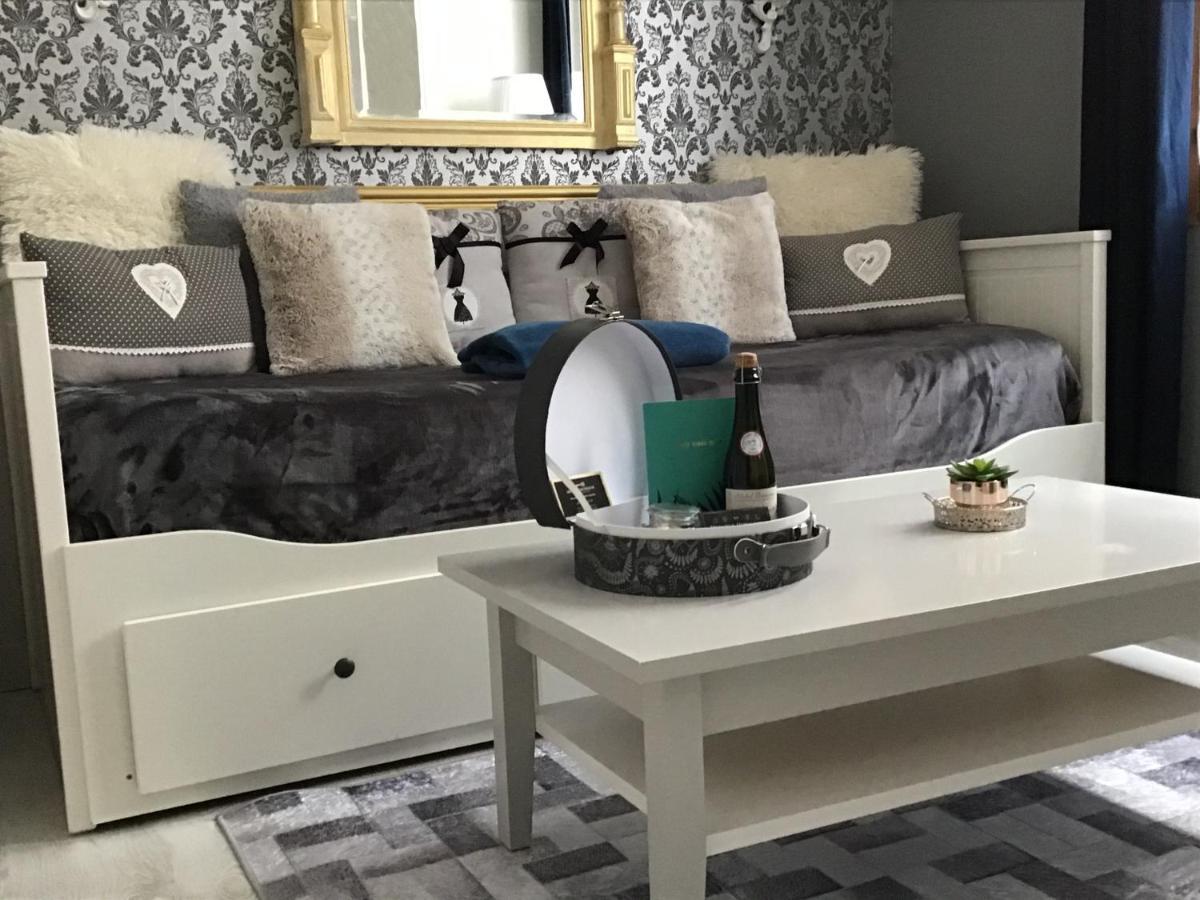 Appartement Medicis Avec Garage Honfleur Ngoại thất bức ảnh